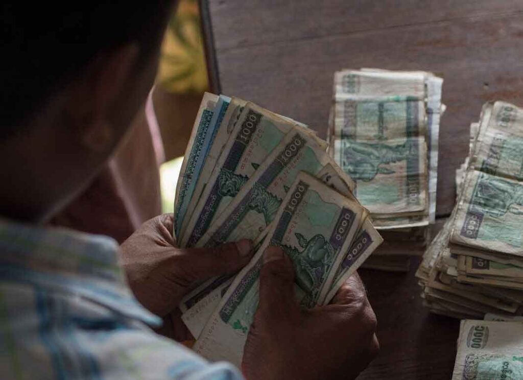 đổi tiền kyat ở myanmar kinh nghiệm